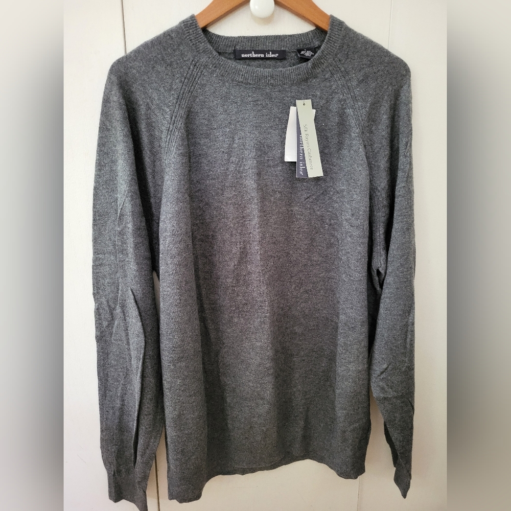 NWT Northern Isles Heather Grey Crewneck Sz L